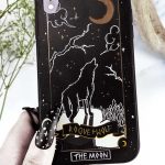 Rogue and Wolf — The moon Tarot (Gold)