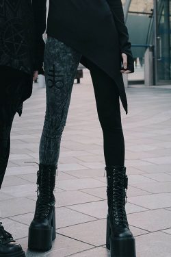 Killstar - Two-Faced Witch