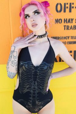 Killstar — Dig Her Bones