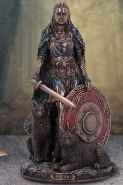 Nemesis Now – Freya Goddess of Love