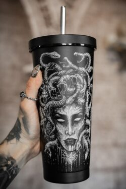 Vampire Freaks — Medusa